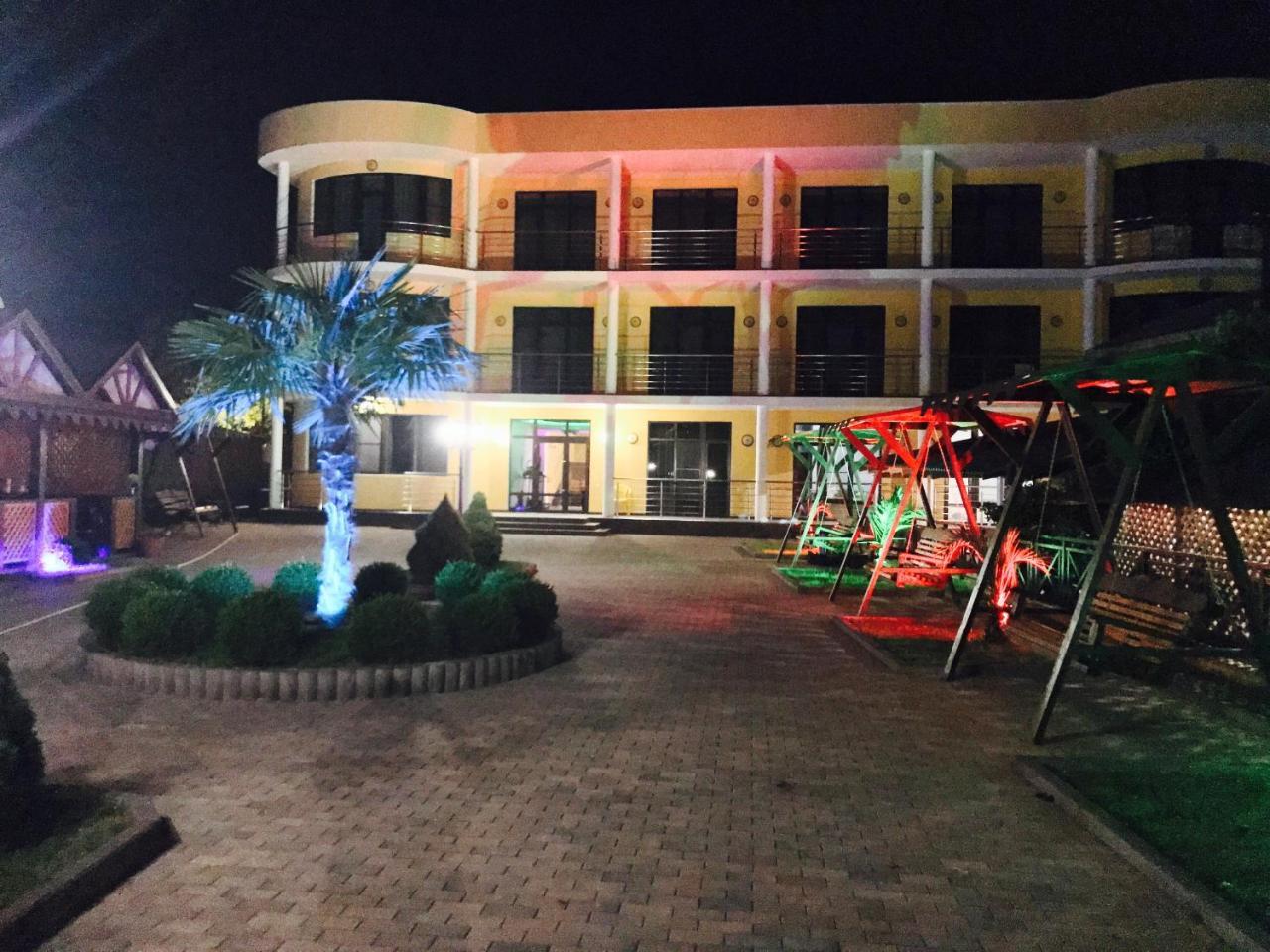 Hotel Danelyan Picunda Zewnętrze zdjęcie